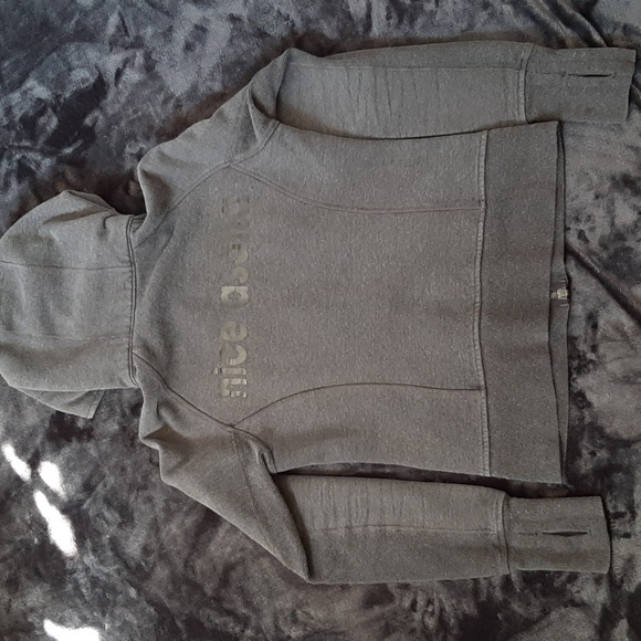 Lululemon Scuba Hoodie - Picture 2 of 5